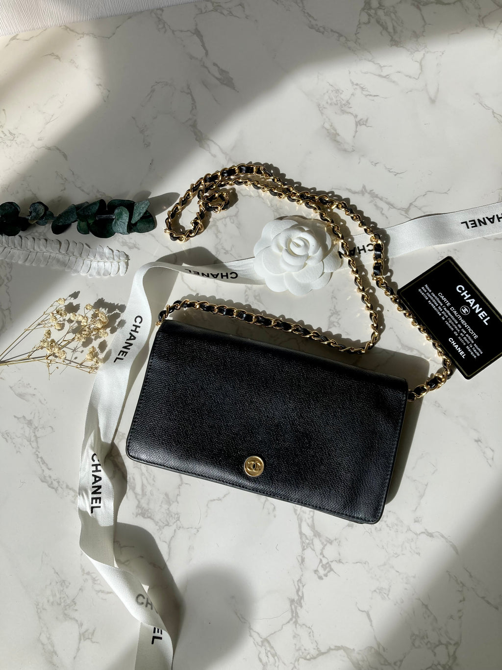 CHANEL Vintage Calf Skin Long Wallet – Gold CC Logo (With Add-on Chain) 