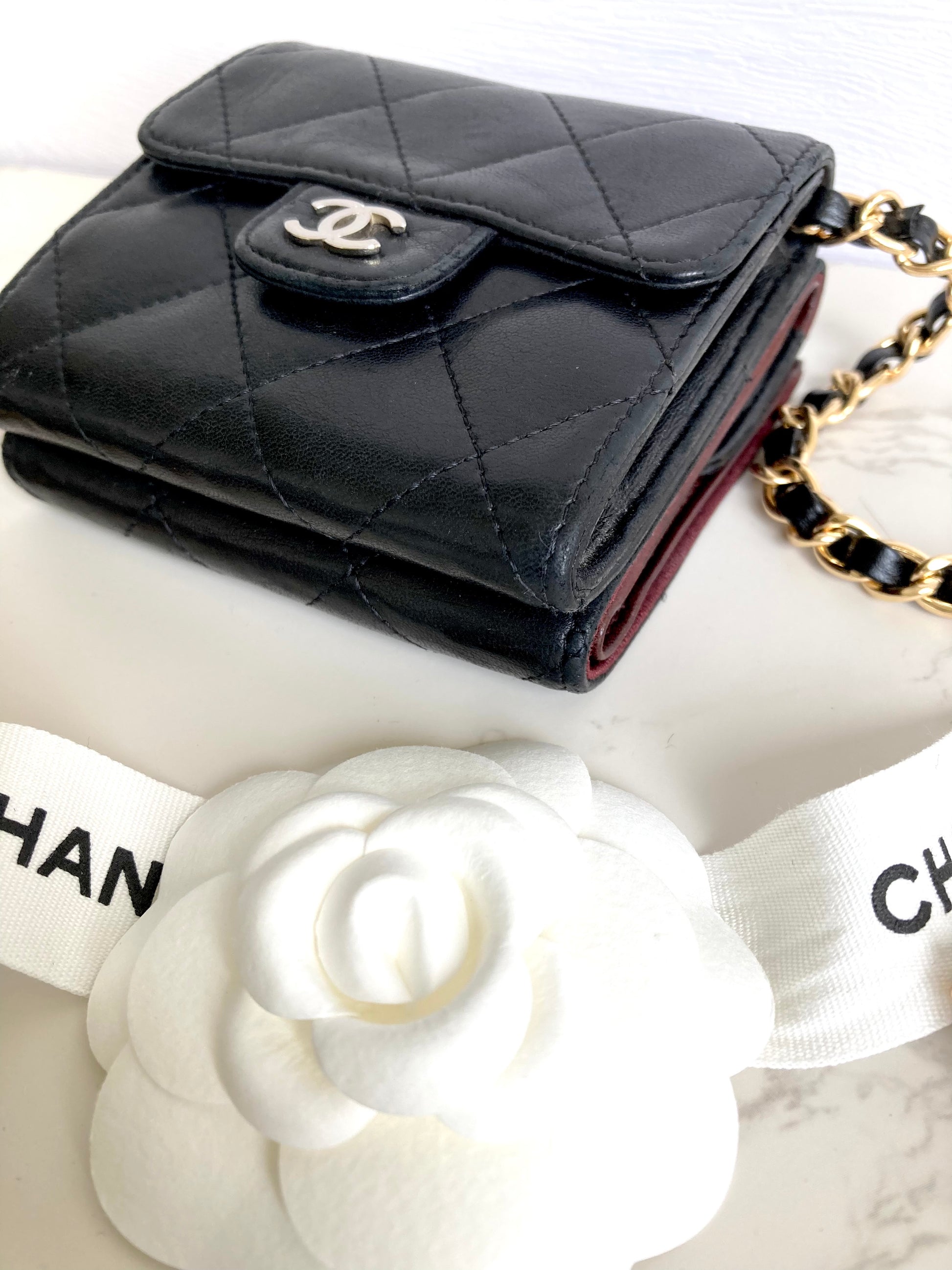 CHANEL Classic Lamb Skin Compact Wallet – Silver CC Logo (With Add-on Chain)