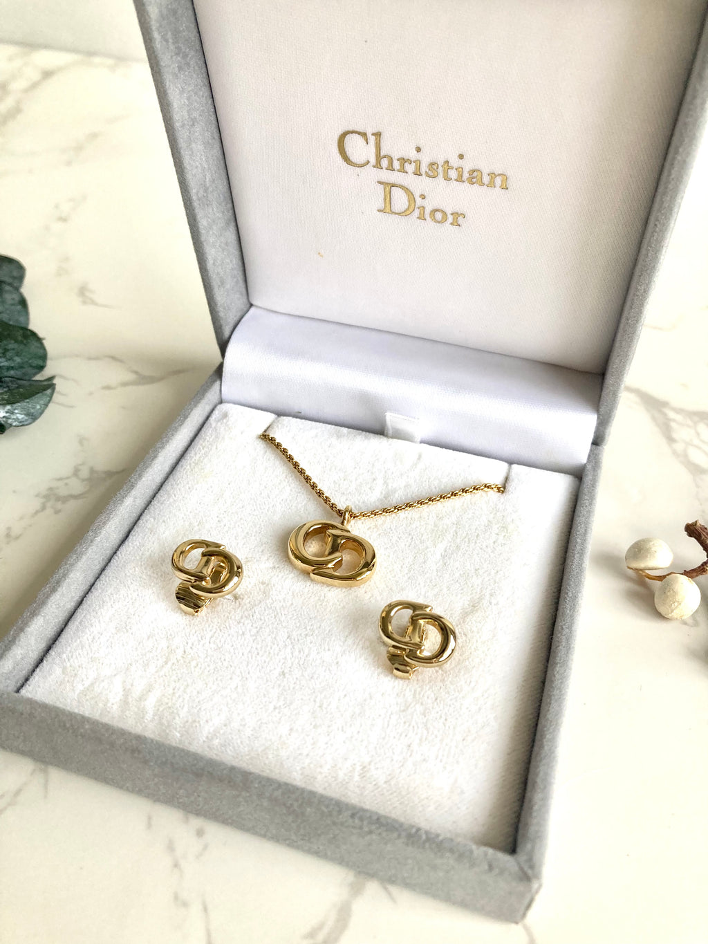 CHRISTIAN DIOR Logo Necklace &amp; Earrings Set 