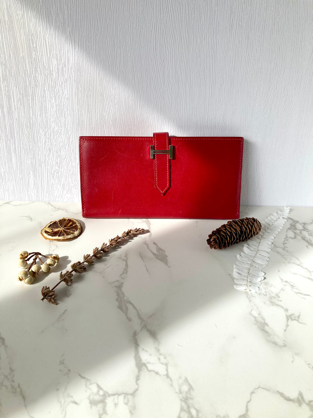 HERMES Red Bearn Bi-fold Long Wallet