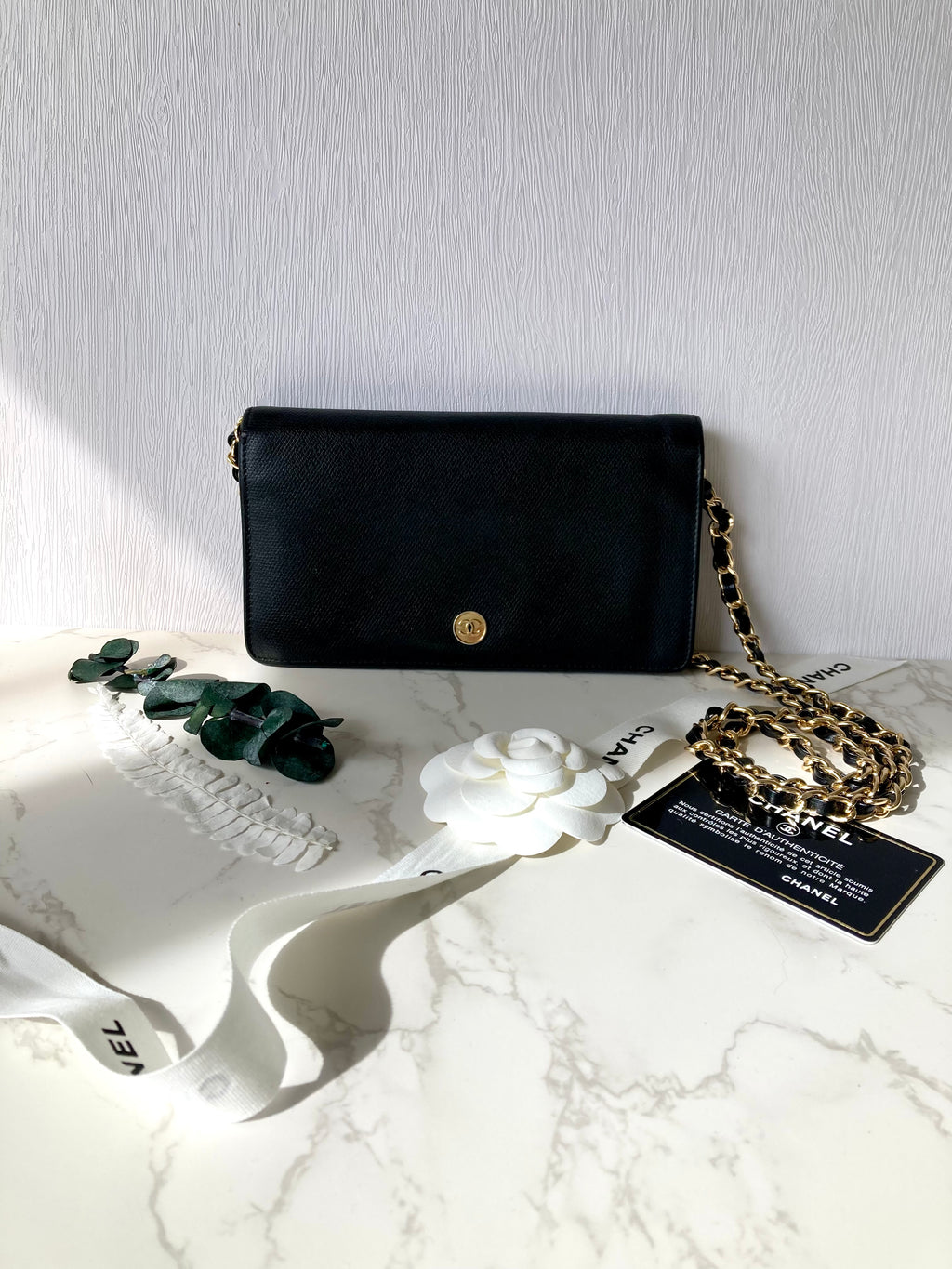 CHANEL Vintage Calf Skin Long Wallet – Gold CC Logo (With Add-on Chain) 