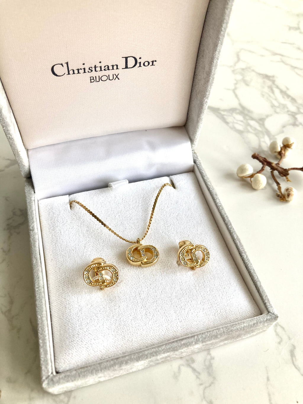 CHRISTIAN DIOR Rhinestone Necklace &amp; Earrings Set 