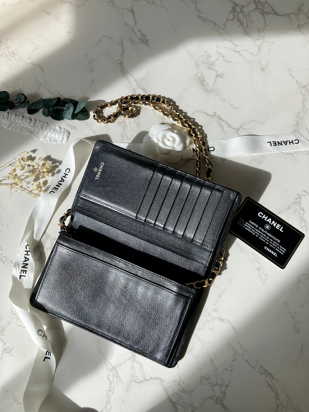 CHANEL Vintage Calf Skin Long Wallet – Gold CC Logo (With Add-on Chain) 