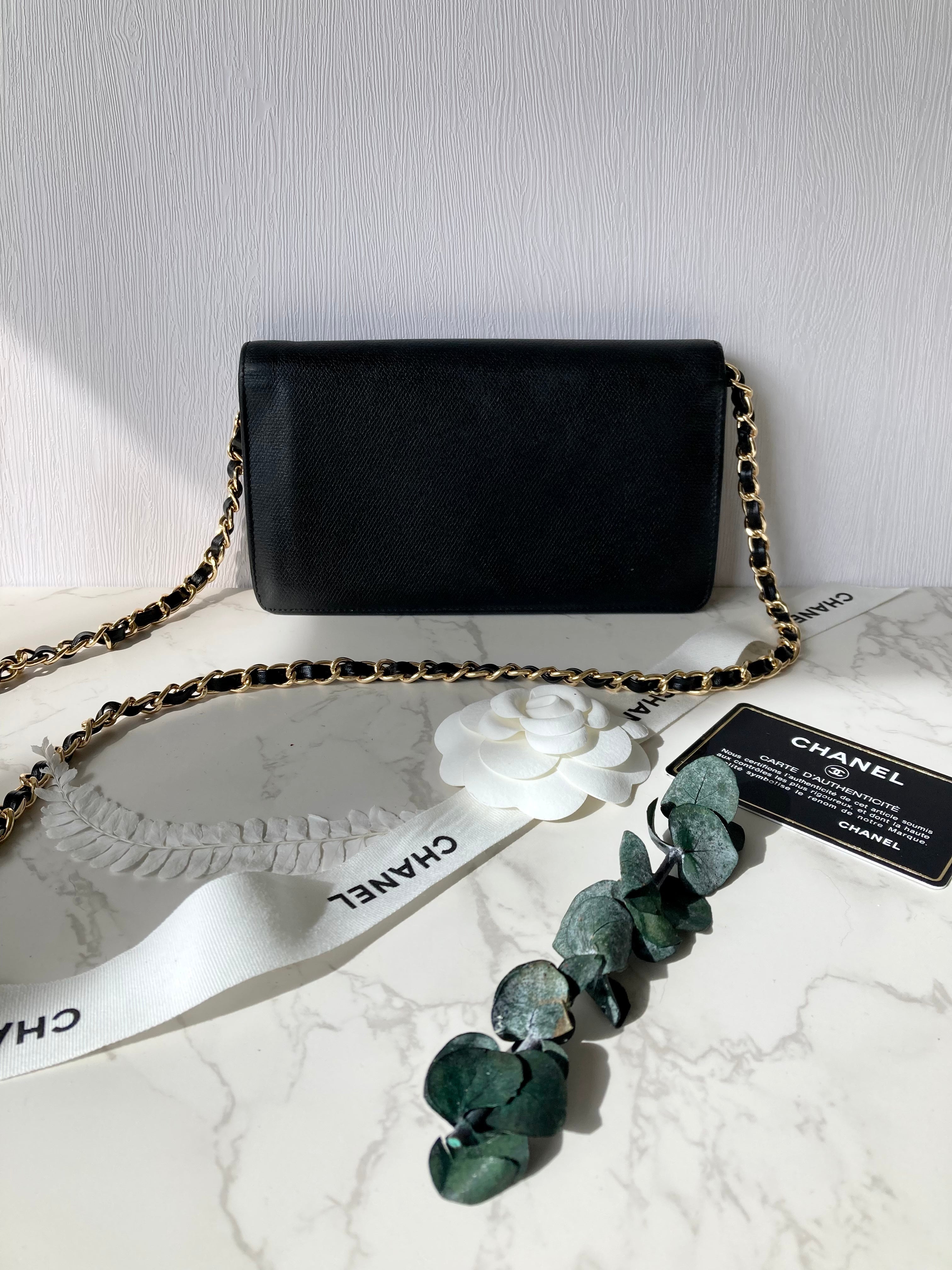 CHANEL Vintage Calf Skin Long Wallet – Gold CC Logo (With Add-on Chain)