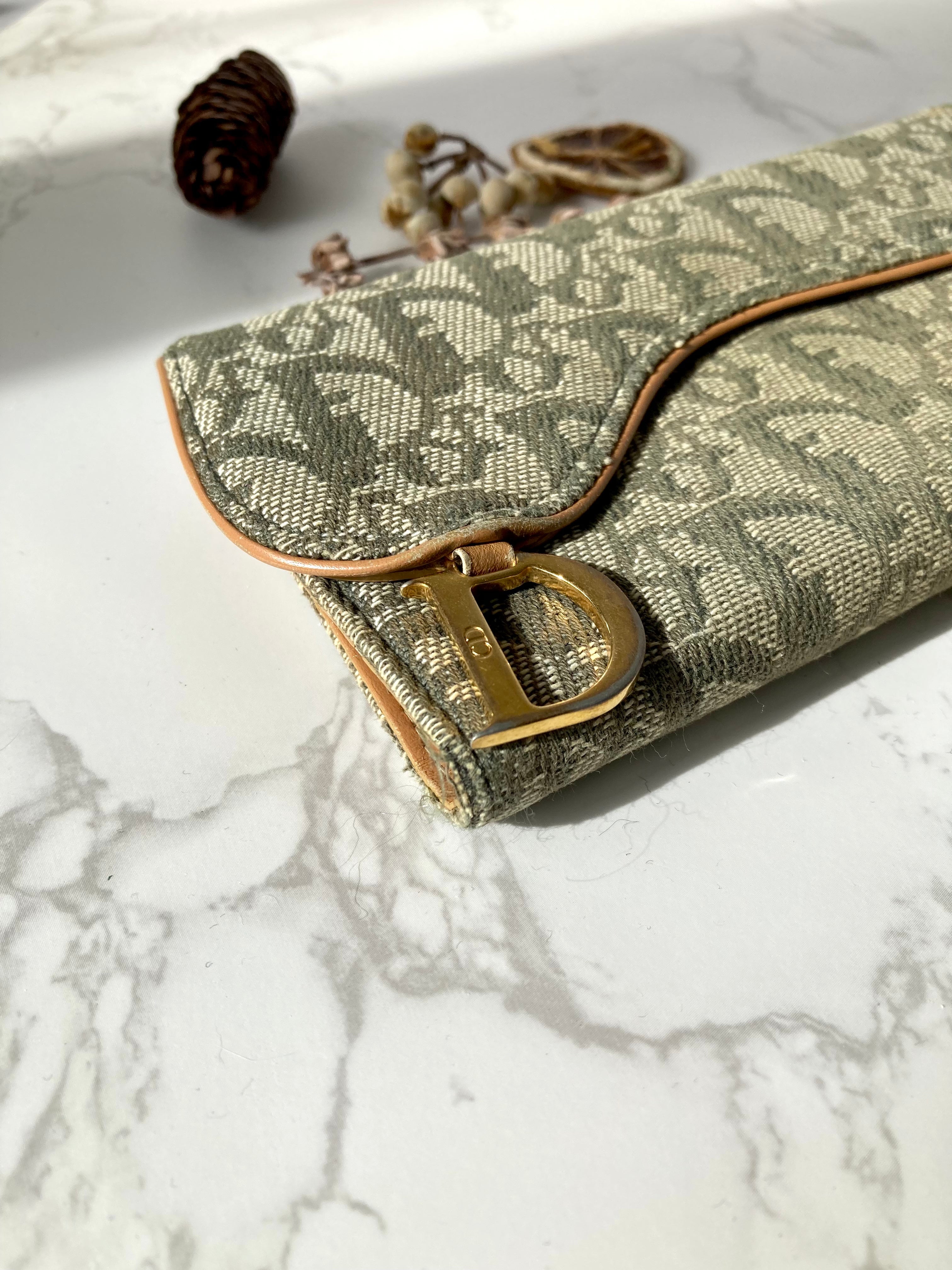CHRISTIAN DIOR Olive x Beige Trotter Saddle Wallet 