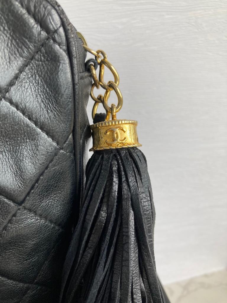 1990s Chanel Black Lambskin Leather Chevron Large Camera Bag For Sale at  1stDibs